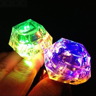 Anillos Luminosos en Expositor (36 uds.) - Anillos LED de Fiesta