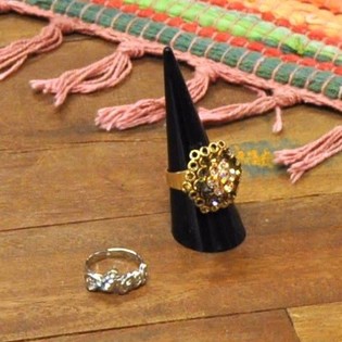 EXPOSITOR DE ANILLOS C&Oacute;NICO (10 uds.)
