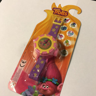 RELOJ DE PROYECCI&Oacute;N TROLLS EN TARJETA (12 uds.)